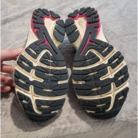 Brooks Womens Ravenna 5 1201491D672 Gray Running Shoes Sneakers Size 9 - Picture 6 of 10